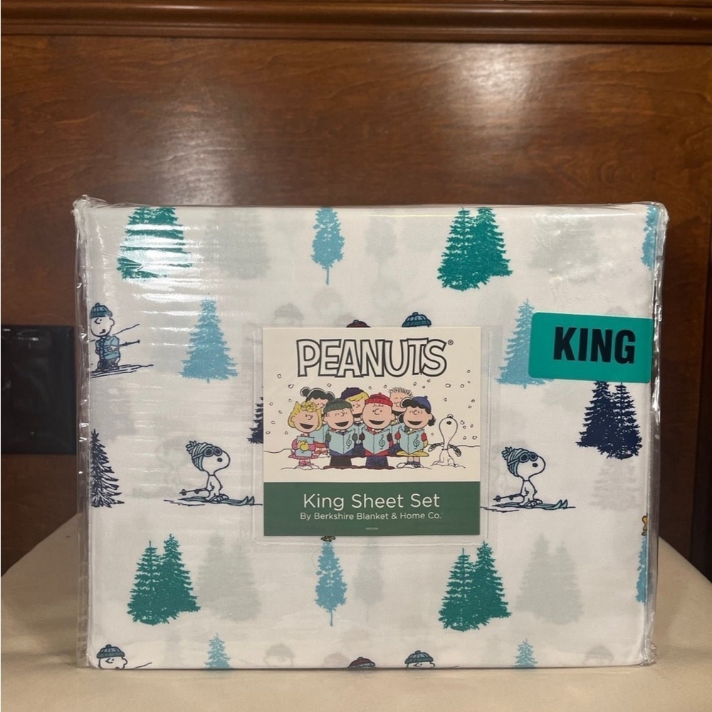 Peanuts King size sheets winter Snoopy skiing